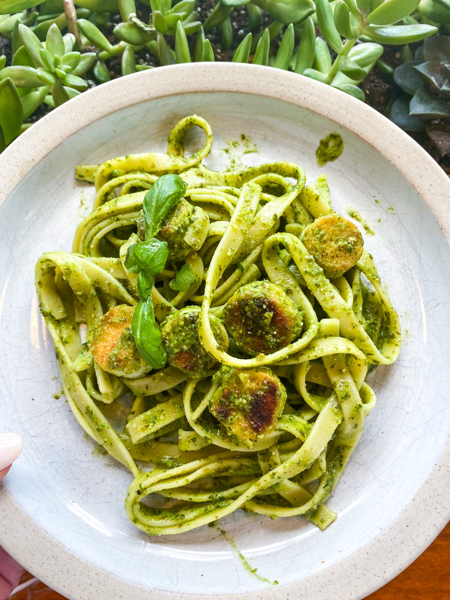 Mind Blown Dusted Scallops and Atlantic Sea Farms Kelp Pesto Linguini